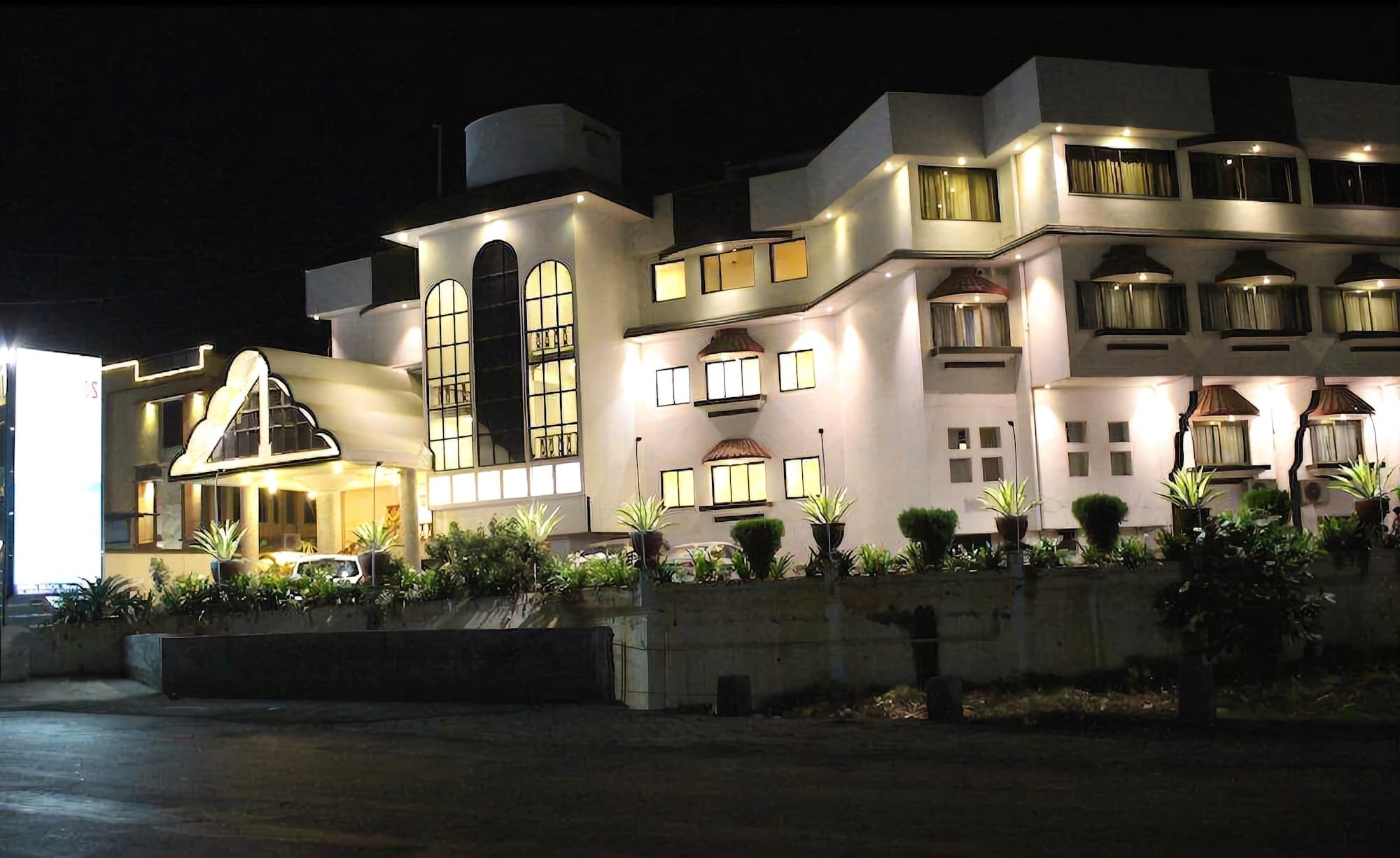 Hotel Princess Park Daman Exterior photo